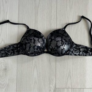 Victoria’s Secret Pink push-up bra 32b